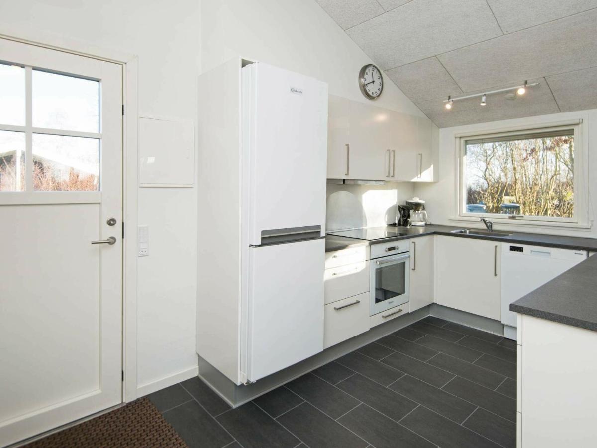 8 Person Holiday Home In B Rkop Egeskov  エクステリア 写真