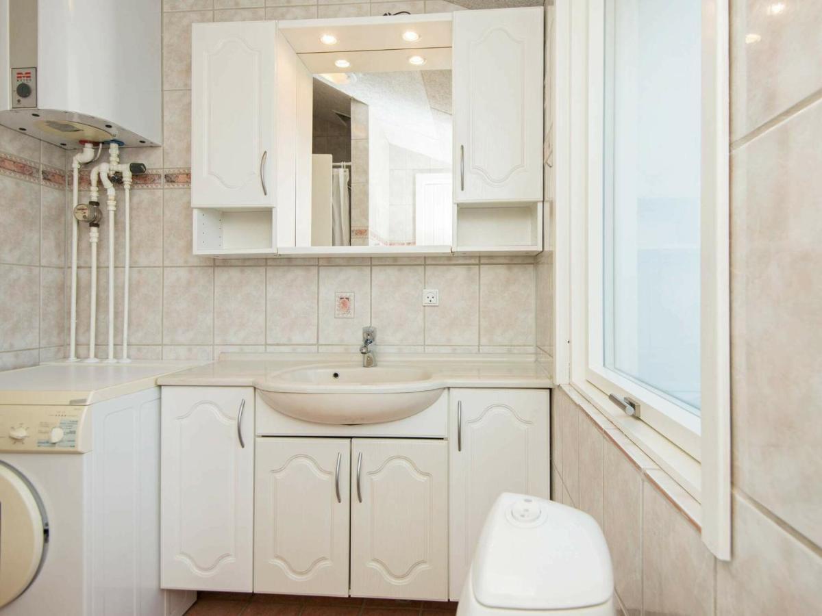 8 Person Holiday Home In B Rkop Egeskov  エクステリア 写真