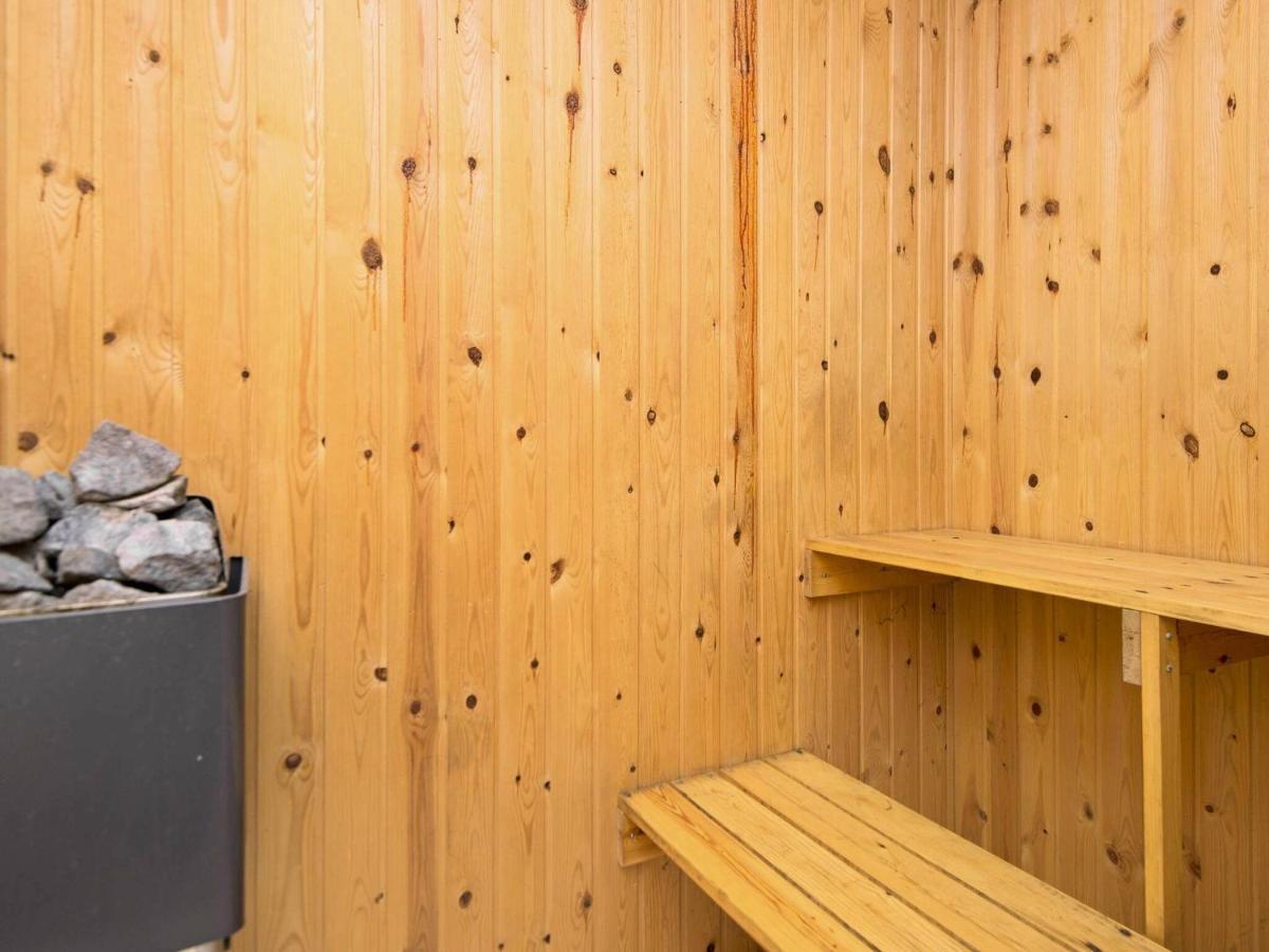 8 Person Holiday Home In B Rkop Egeskov  エクステリア 写真