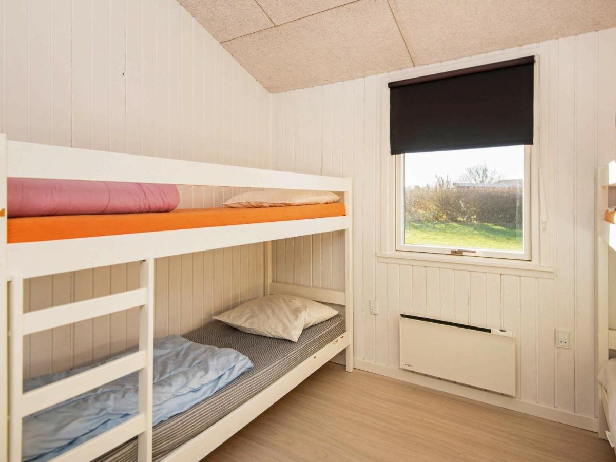 8 Person Holiday Home In B Rkop Egeskov  エクステリア 写真