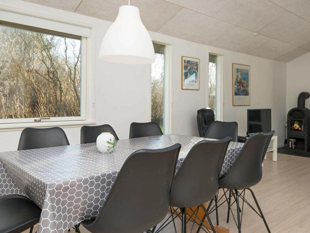 8 Person Holiday Home In B Rkop Egeskov  エクステリア 写真