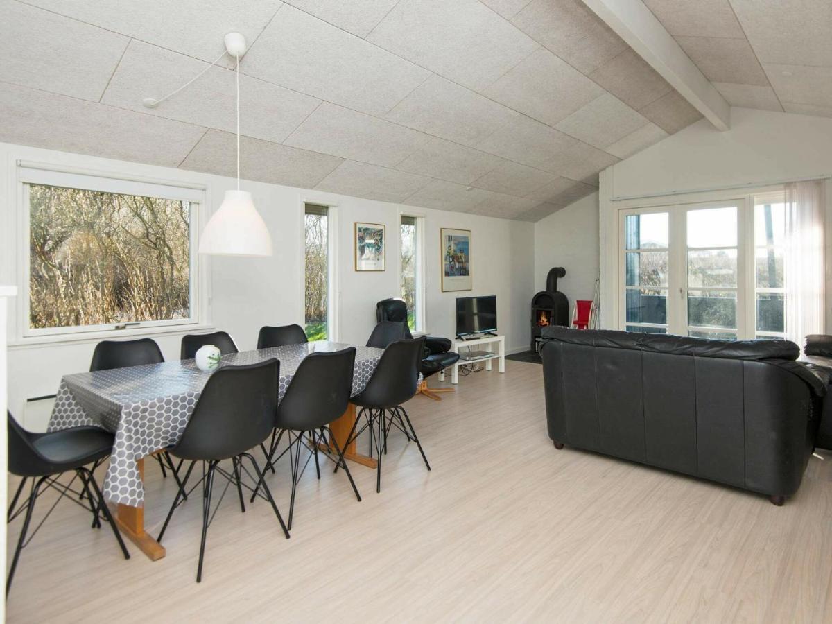 8 Person Holiday Home In B Rkop Egeskov  エクステリア 写真